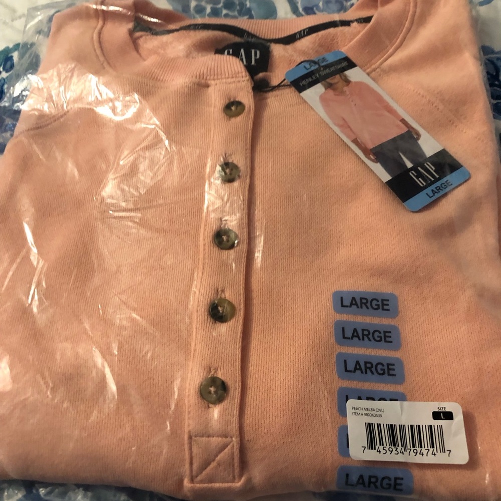 Gap Women’s Pullover Henley Sweatshirt NWT - Picture 3 of 5